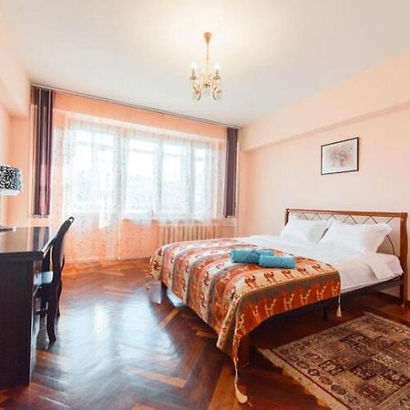 Апартаменты В Алматы Арбат Exteriér fotografie